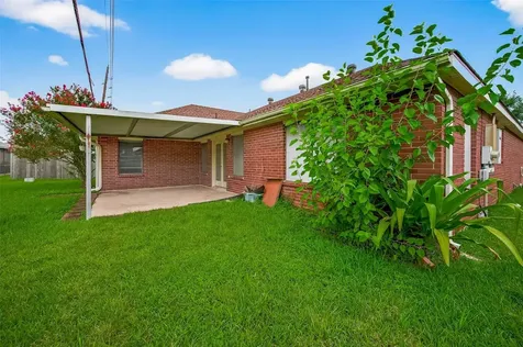 914 W Peach Hollow Circle Pearland TX 77584