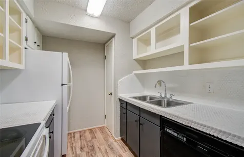 6410 Del Monte Drive 118 Houston TX 77057