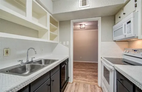 6410 Del Monte Drive 118 Houston TX 77057