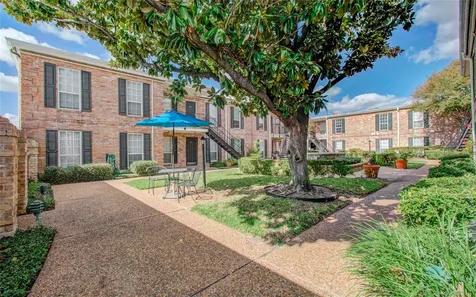 6410 Del Monte Drive 118 Houston TX 77057