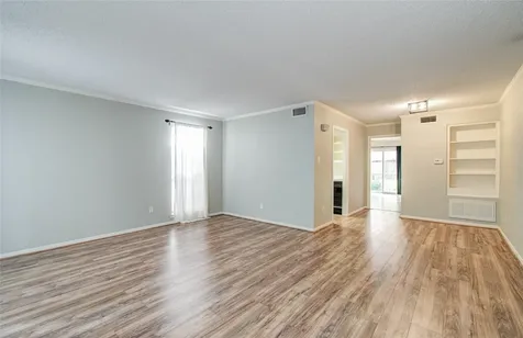 6410 Del Monte Drive 118 Houston TX 77057