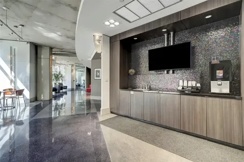 1901 Post Oak Boulevard 4104 Houston TX 77056