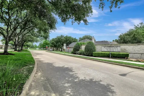 7802 Autumn Hollow Lane Houston TX 77041