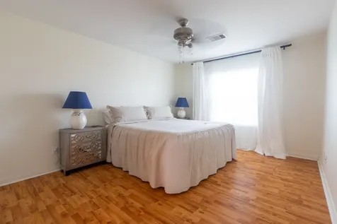 4106 Temprano Galveston TX 77554