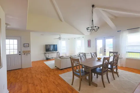 4106 Temprano Galveston TX 77554