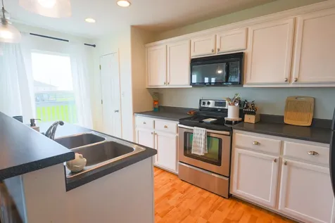 4106 Temprano Galveston TX 77554