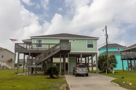 4106 Temprano Galveston TX 77554