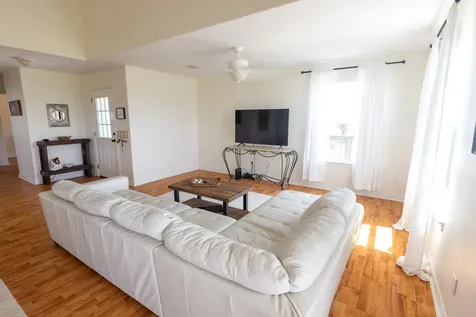 4106 Temprano Galveston TX 77554