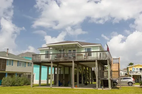 4106 Temprano Galveston TX 77554