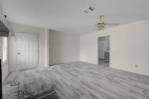 418 Azalea Street Lake Jackson TX 77566