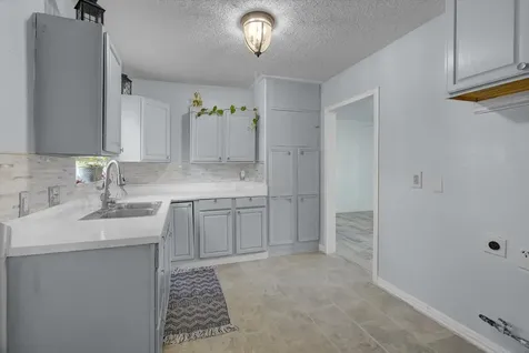 418 Azalea Street Lake Jackson TX 77566