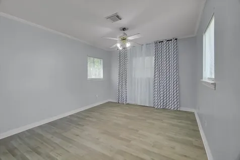 418 Azalea Street Lake Jackson TX 77566