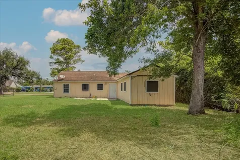 418 Azalea Street Lake Jackson TX 77566