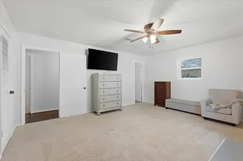 4014 Pin Oak Drive Mont Belvieu TX 77523