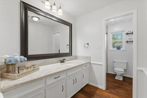 4014 Pin Oak Drive Mont Belvieu TX 77523