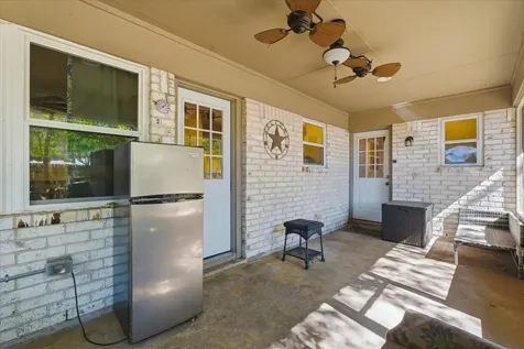 4014 Pin Oak Drive Mont Belvieu TX 77523