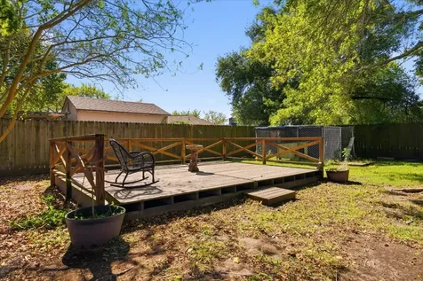 4014 Pin Oak Drive Mont Belvieu TX 77523