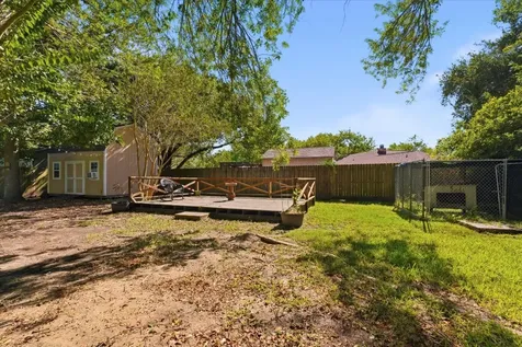 4014 Pin Oak Drive Mont Belvieu TX 77523