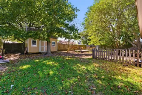 4014 Pin Oak Drive Mont Belvieu TX 77523