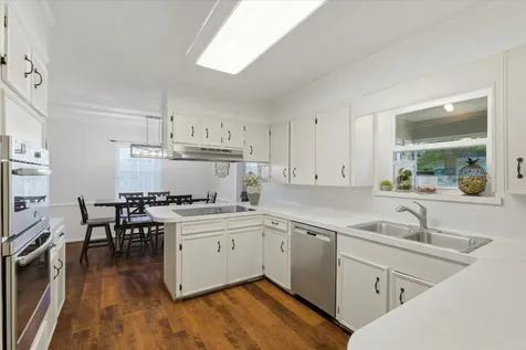 4014 Pin Oak Drive Mont Belvieu TX 77523