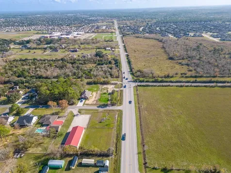 8321 Fm 517 Road W Dickinson TX 77539