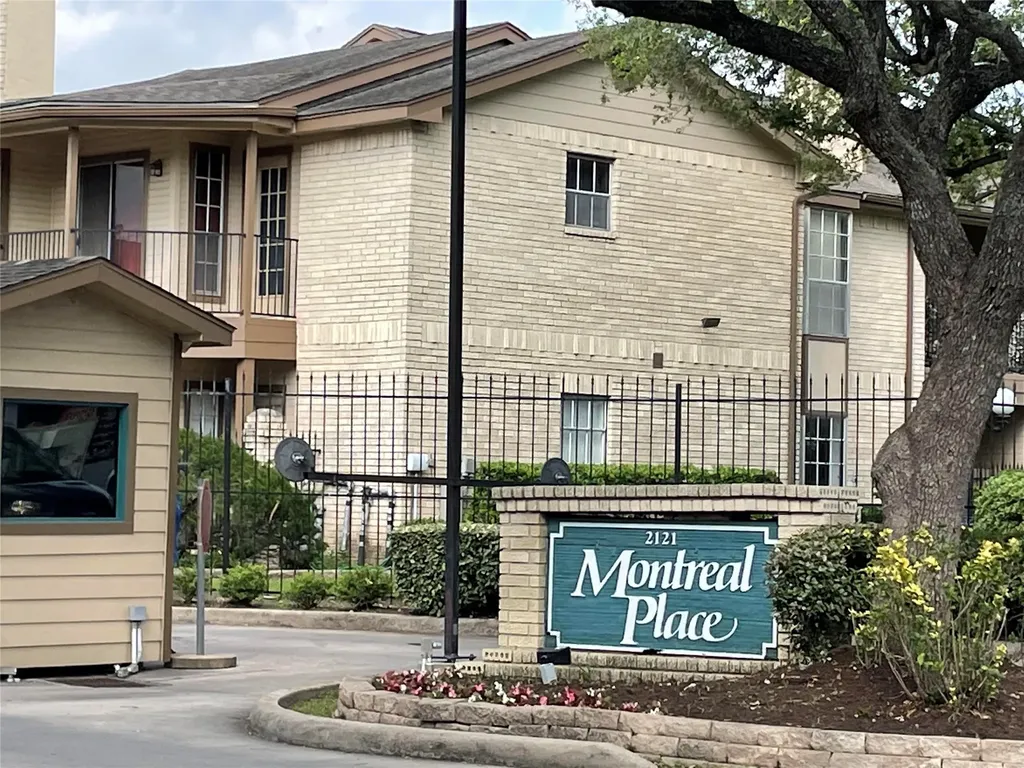 2121 Hepburn Street 1112 Houston TX 77054