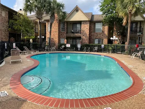 2121 Hepburn Street 1112 Houston TX 77054
