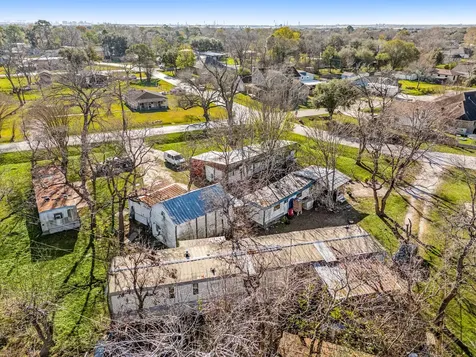 9405 And 9407 Montgomery Lane La Porte TX 77571