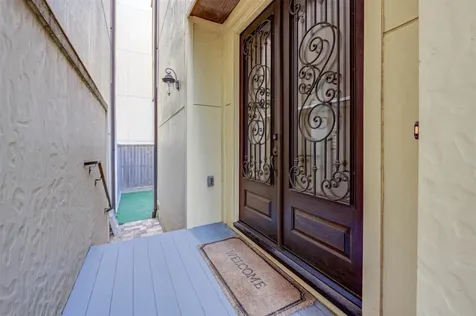 1809 W 24th Street Houston TX 77008