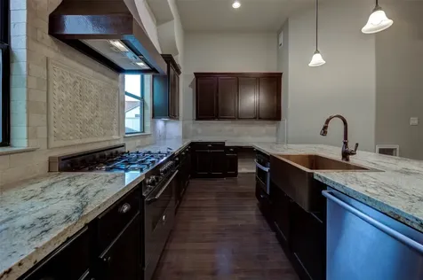 1809 W 24th Street Houston TX 77008