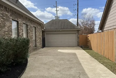 12511 Oakcroft Drive Houston TX 77070