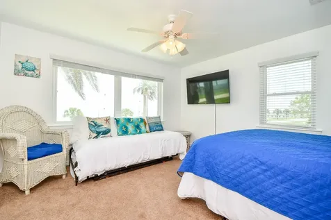204 S Bay Boulevard Palacios TX 77465