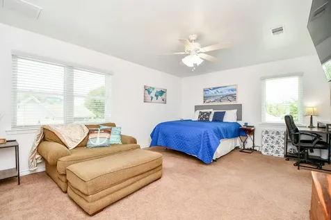 204 S Bay Boulevard Palacios TX 77465