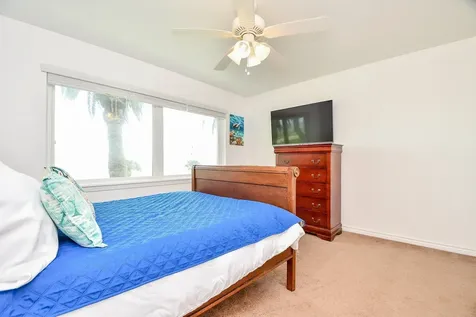 204 S Bay Boulevard Palacios TX 77465