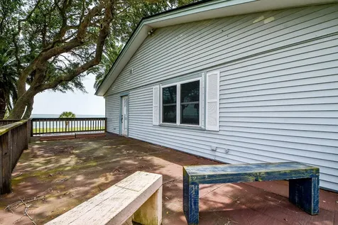 204 S Bay Boulevard Palacios TX 77465