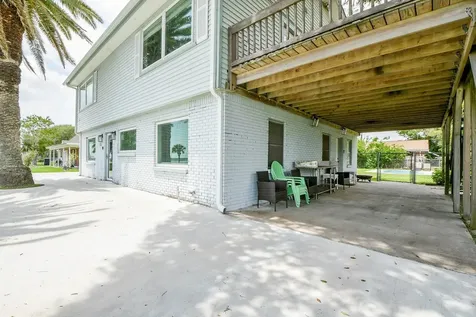 204 S Bay Boulevard Palacios TX 77465