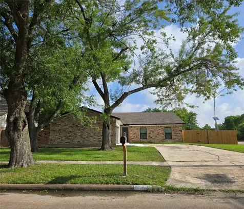 6502 Trail Valley Way Houston TX 77086