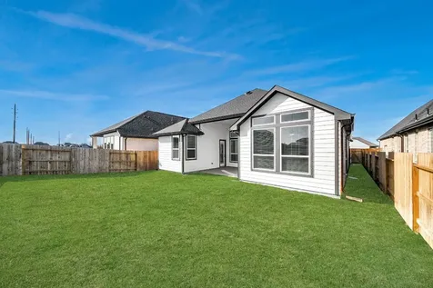 9514 Chateau Hill Iowa Colony TX 77578