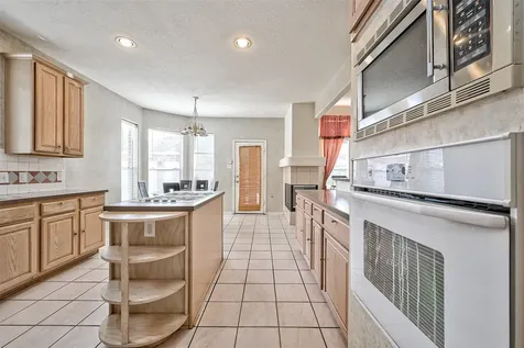 6806 Rhodes Court Missouri City TX 77459