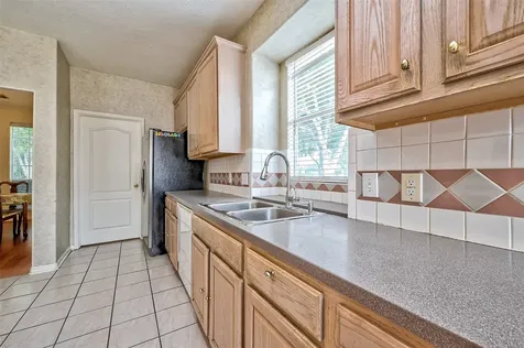 6806 Rhodes Court Missouri City TX 77459