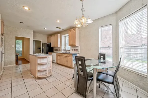 6806 Rhodes Court Missouri City TX 77459