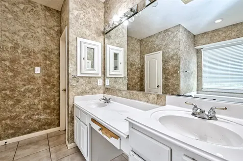 6806 Rhodes Court Missouri City TX 77459