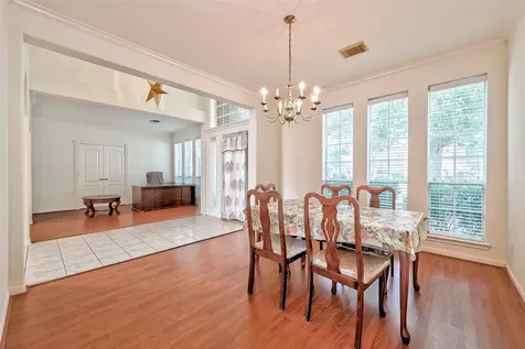 6806 Rhodes Court Missouri City TX 77459