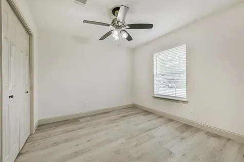 2005 Cheryl Drive Pearland TX 77581