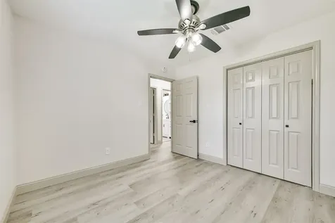 2005 Cheryl Drive Pearland TX 77581