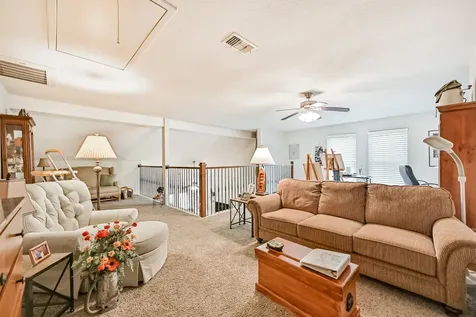 42 Hideaway Drive Friendswood TX 77546