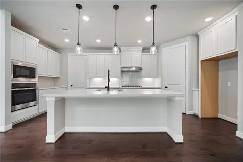 103 E Christine Manor Drive Montgomery TX 77316