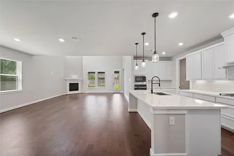 103 E Christine Manor Drive Montgomery TX 77316