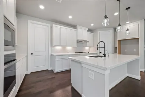 103 E Christine Manor Drive Montgomery TX 77316