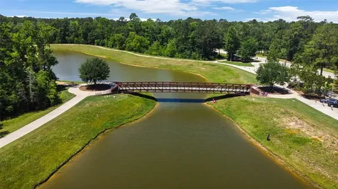 103 E Christine Manor Drive Montgomery TX 77316